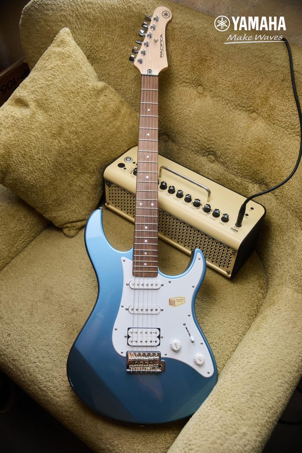 Guitar Yamaha Pacifica112J